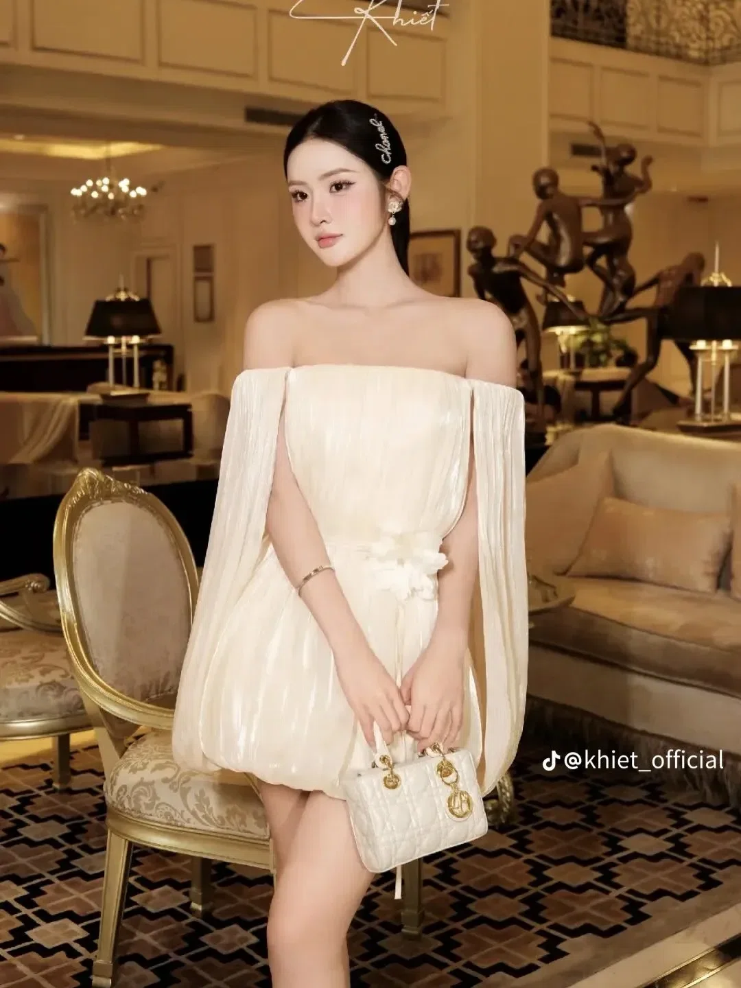 Khiết Styles váy thiết kế 2