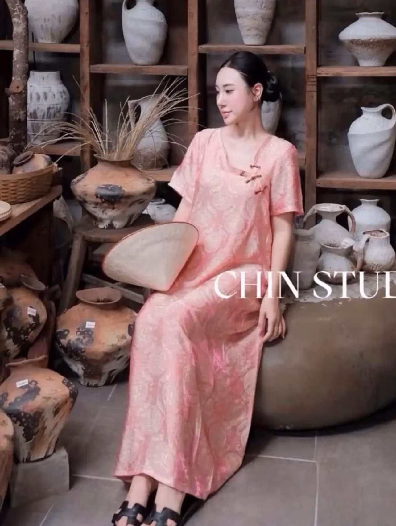 VÁY LỤA GẤM CỔ CHÉO CÚC TÀU 2