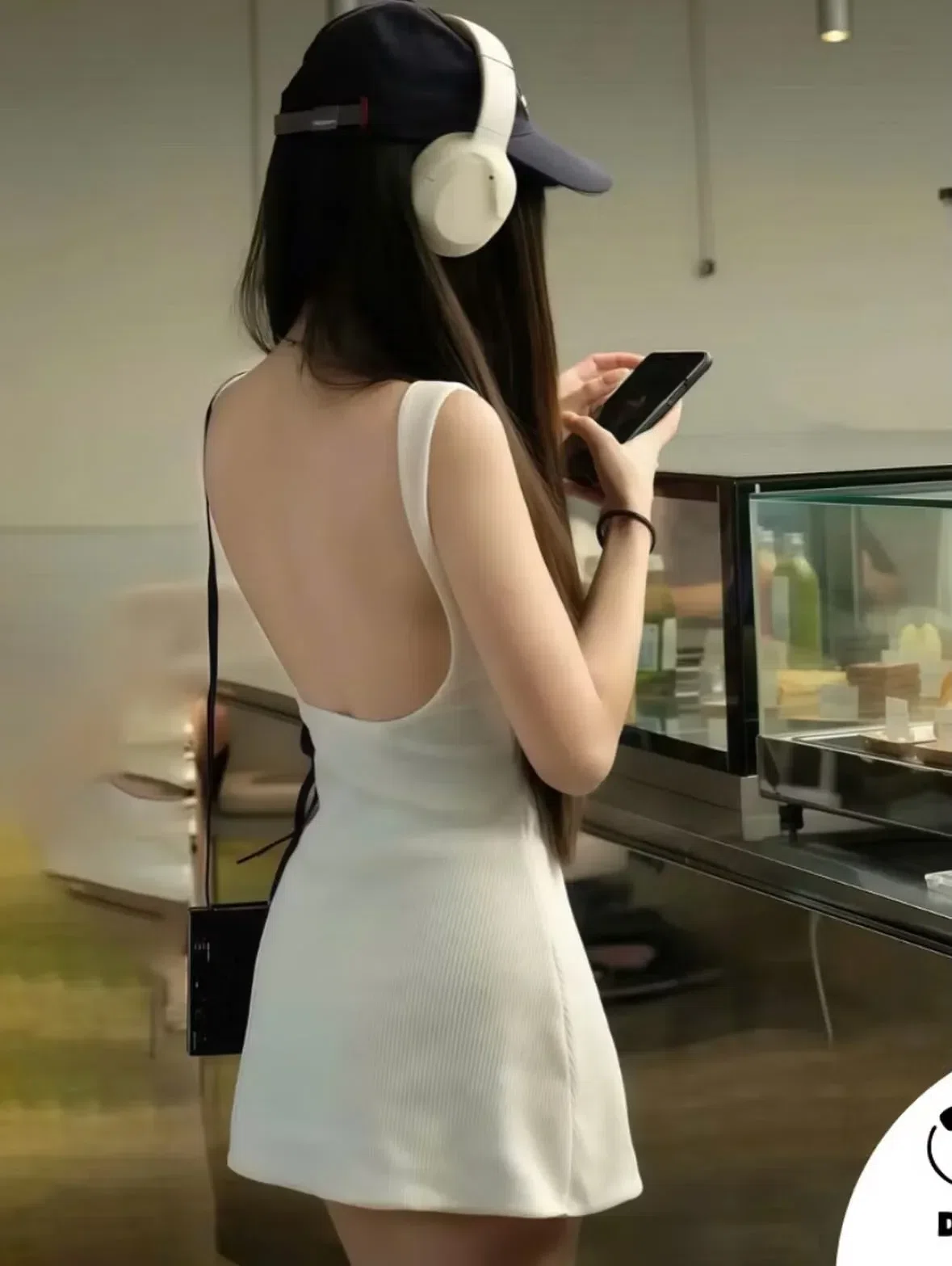 ĐẦM CHỮ A HỞ LƯNG ( kèm quần bảo hộ) 4
