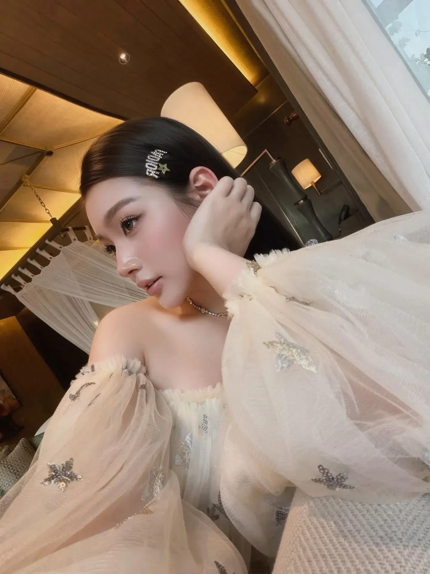 V590 Đầm trễ vai bling Chou 4