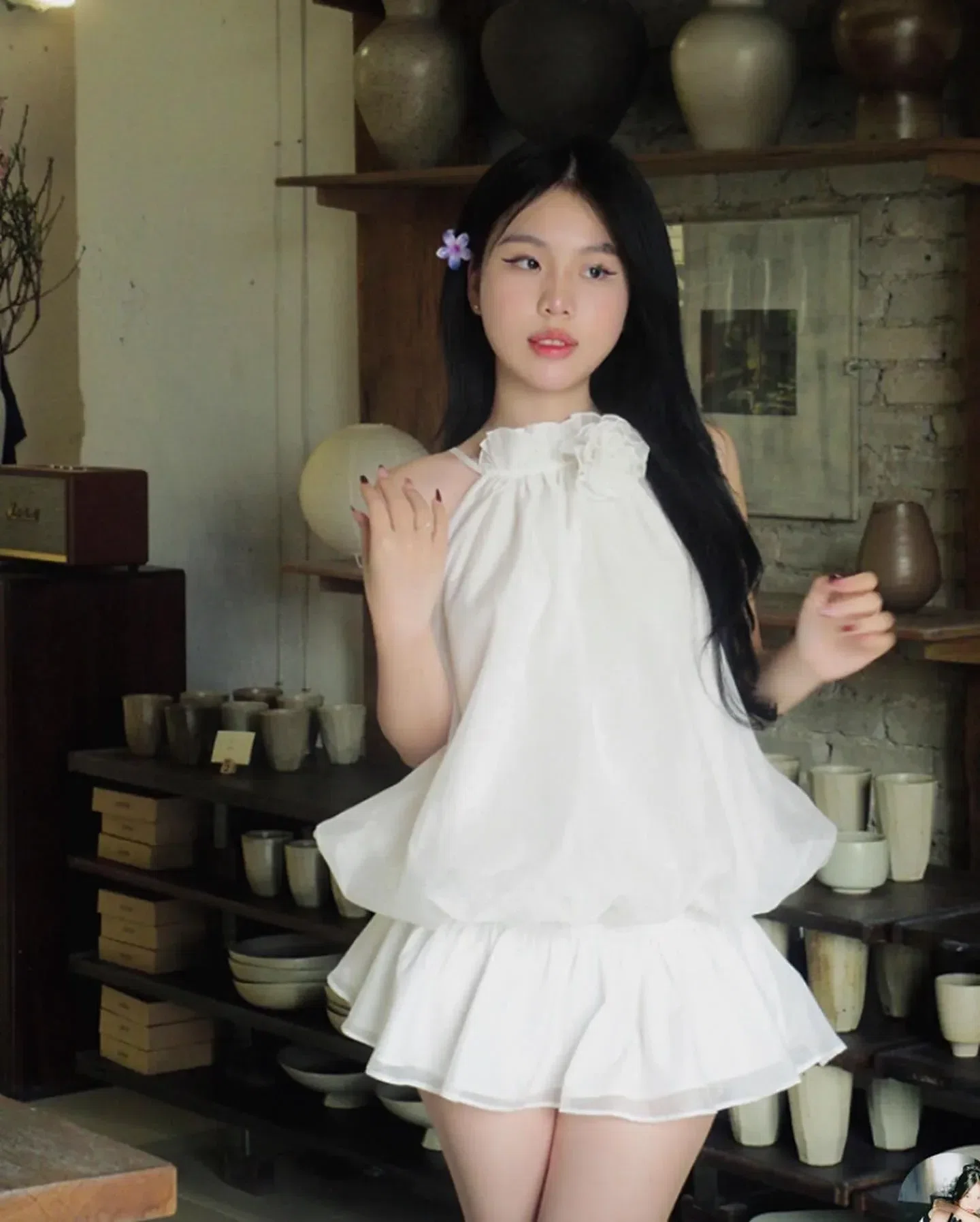 Váy áo yếm size s màu kem 1