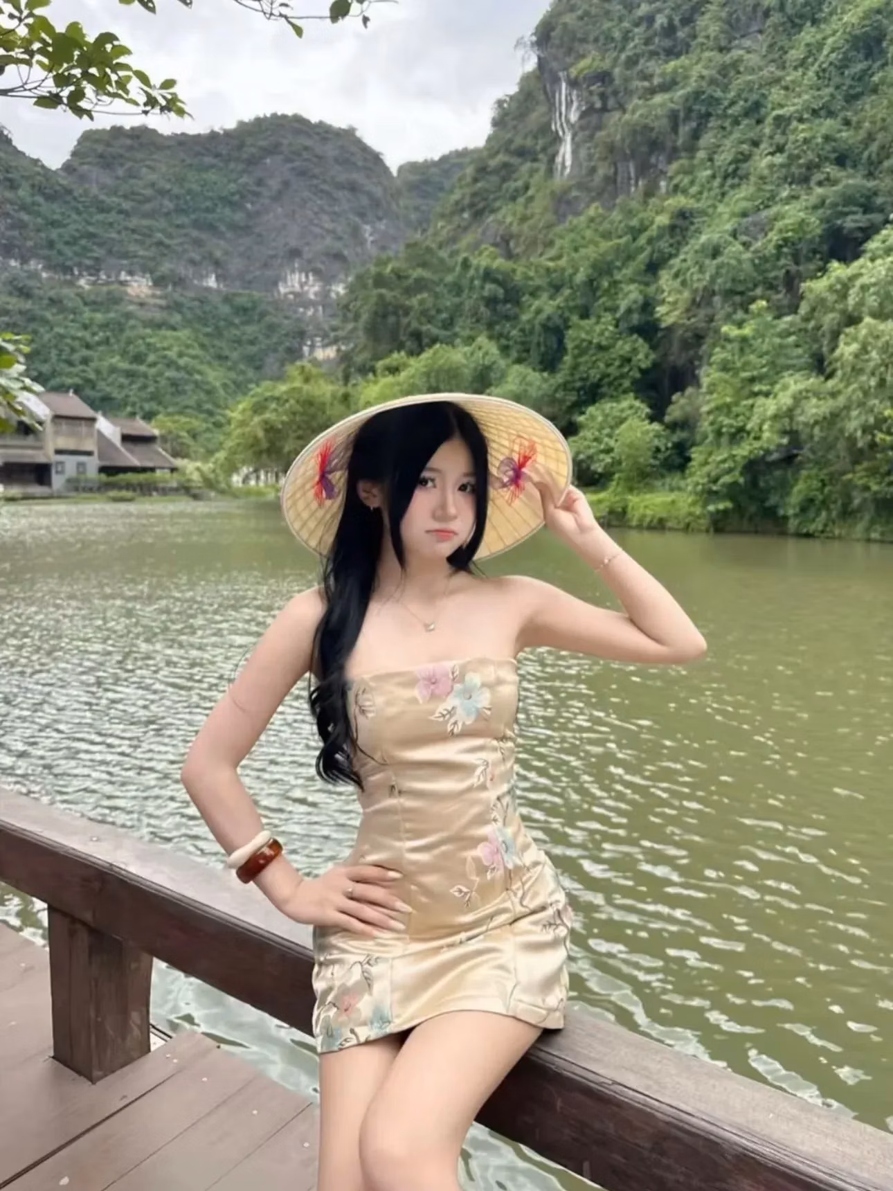 Swia Size S V584 Váy gấm 3