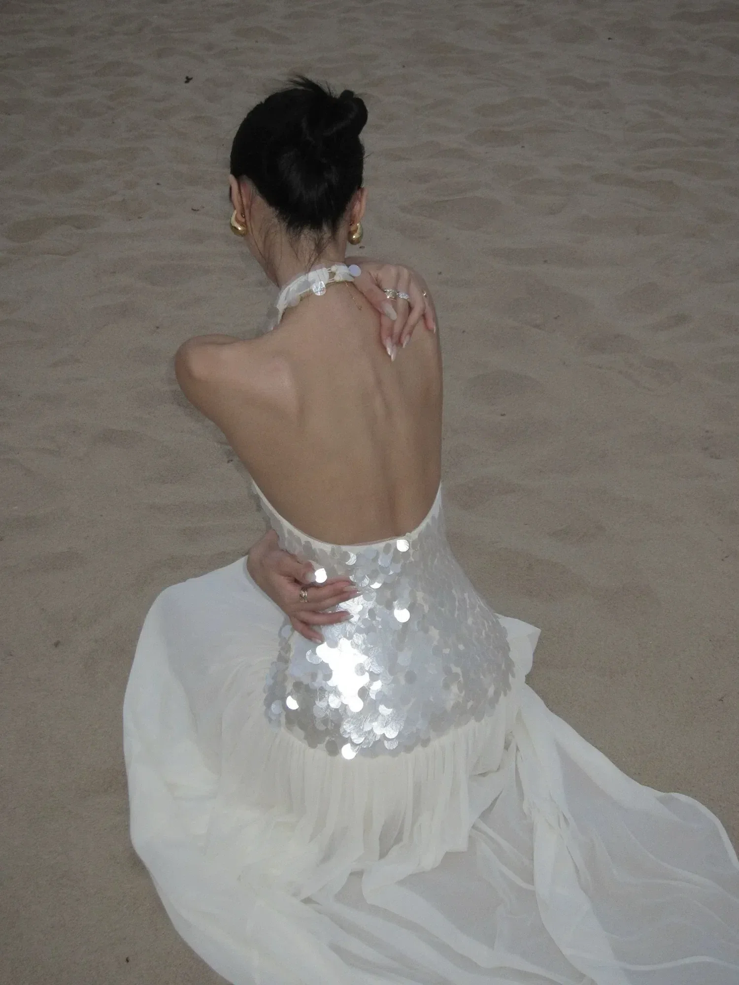 Đầm cổ yếm đính sequin DT0061 3