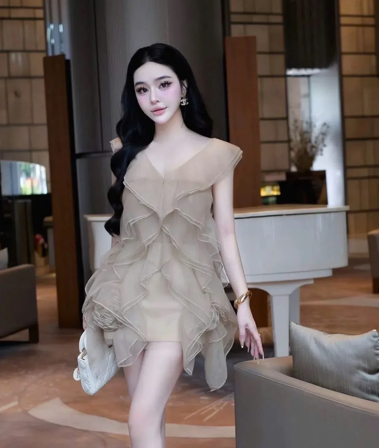 VÁY BÈO HOA NÂU NUDE 7