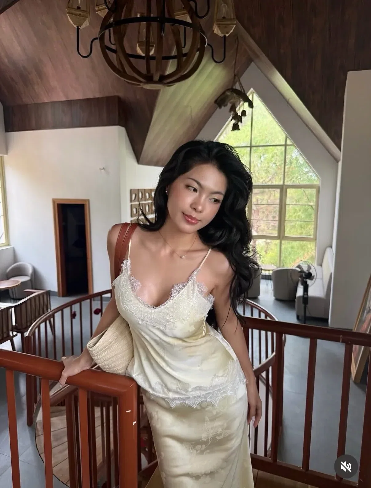 set lụa vàng gà con may 𝑁𝑎̀𝑛𝑔 𝑆𝑢̛𝑜̛𝑛𝑔 1