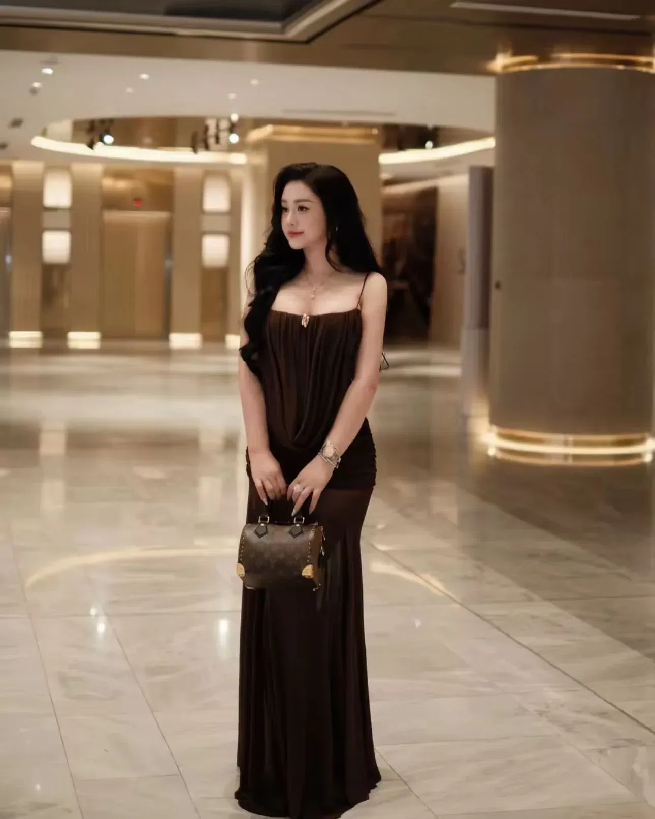 Đầm thun cổ đổ hai dây 3