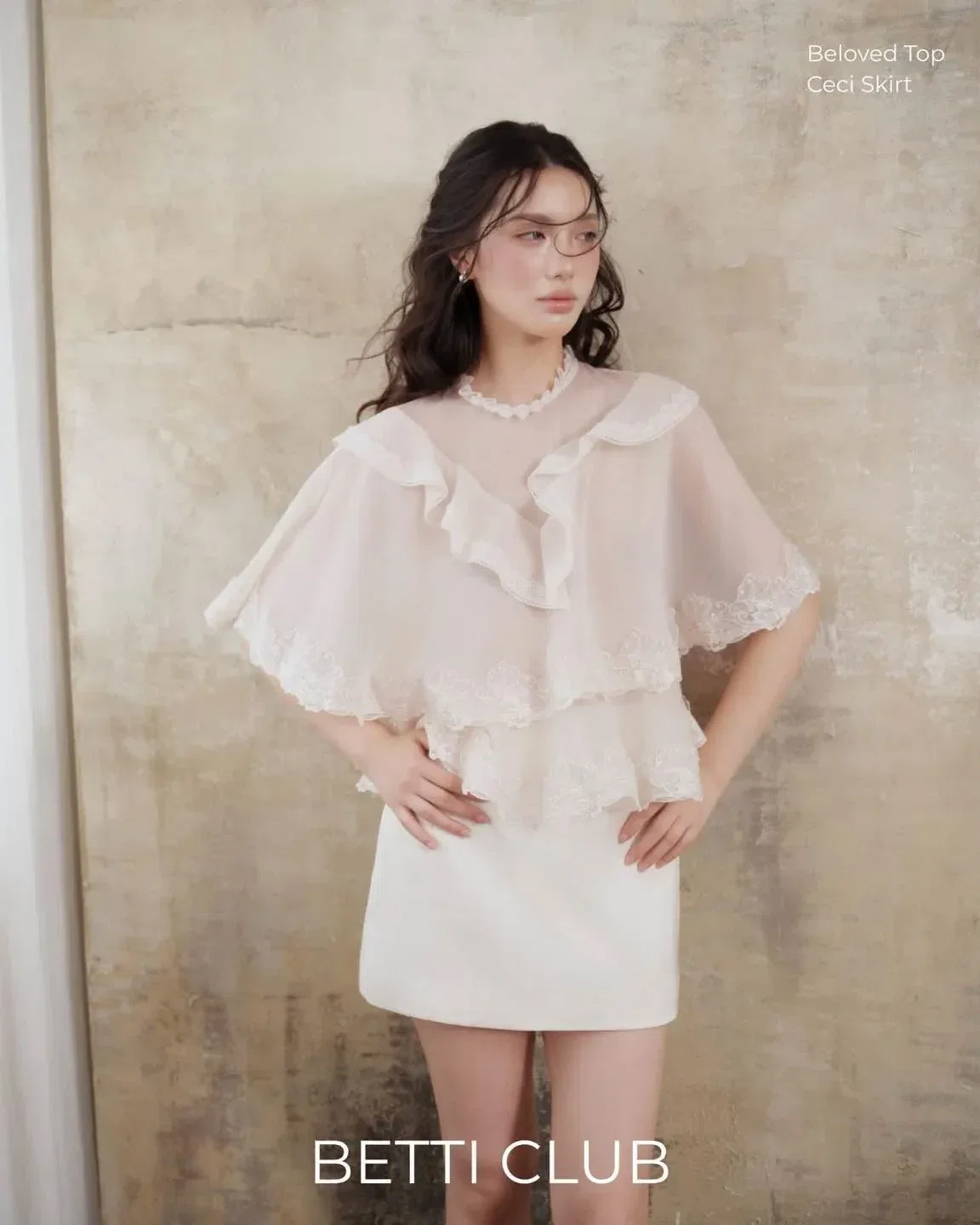 🦢 Brand: Betti
Chi phí thuê: 220.000/ 24h
Giá niêm yết:
Size: S L
Đặt lịch gi 2