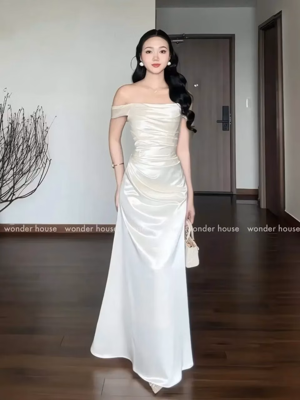 @wonderhouse.sg V575 Alisa Dress 1