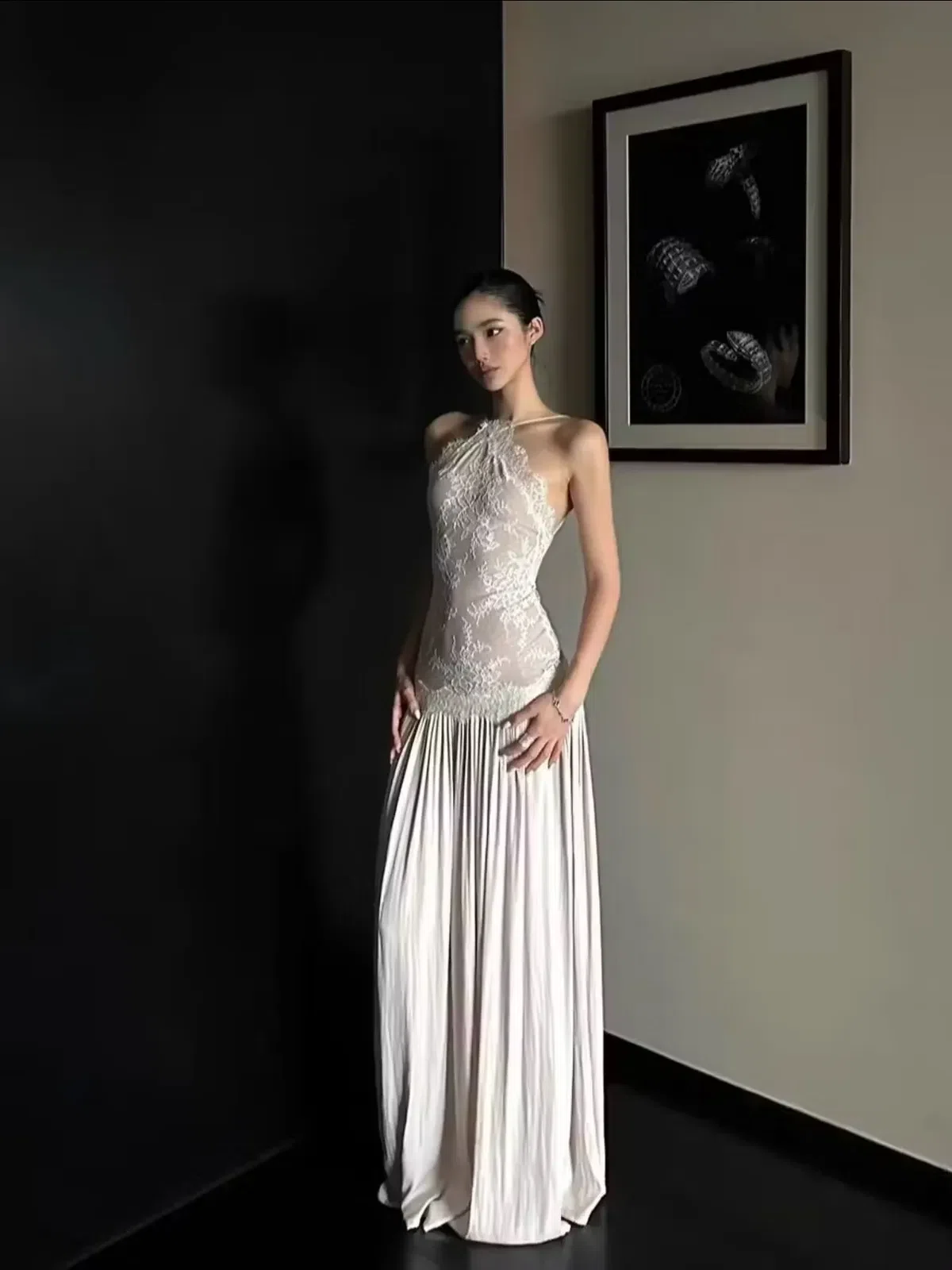 V537 Maxi yếm ren 6