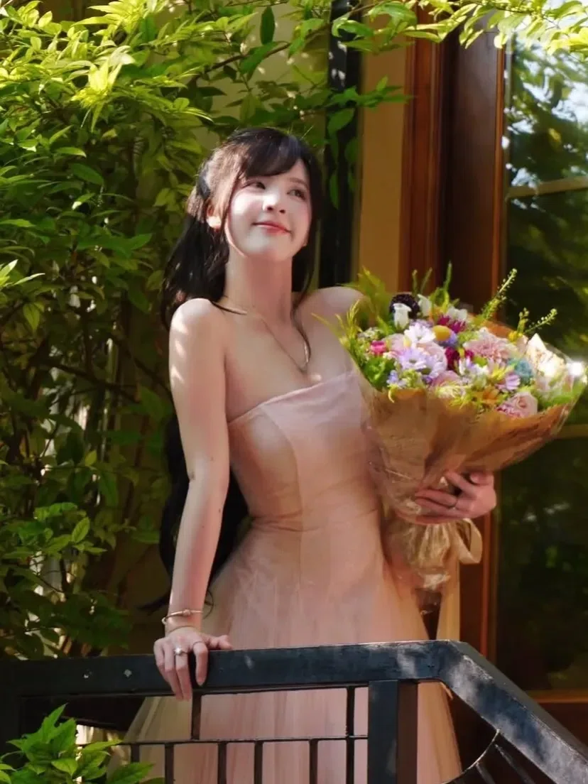 TielA. Official Dress 2