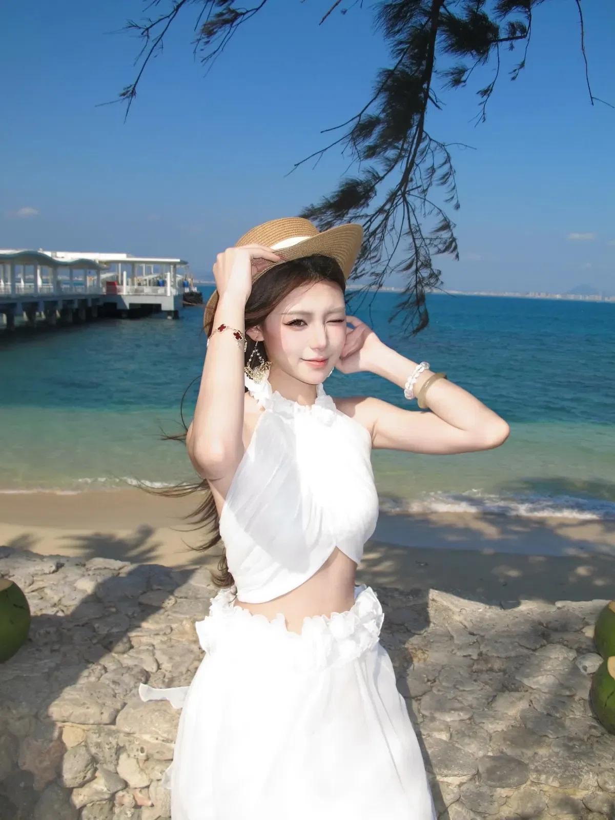 Brand: @kira.rentwear, Item Name: váy xếp li cổ chéo ST0015, Extra Info: freesize 13