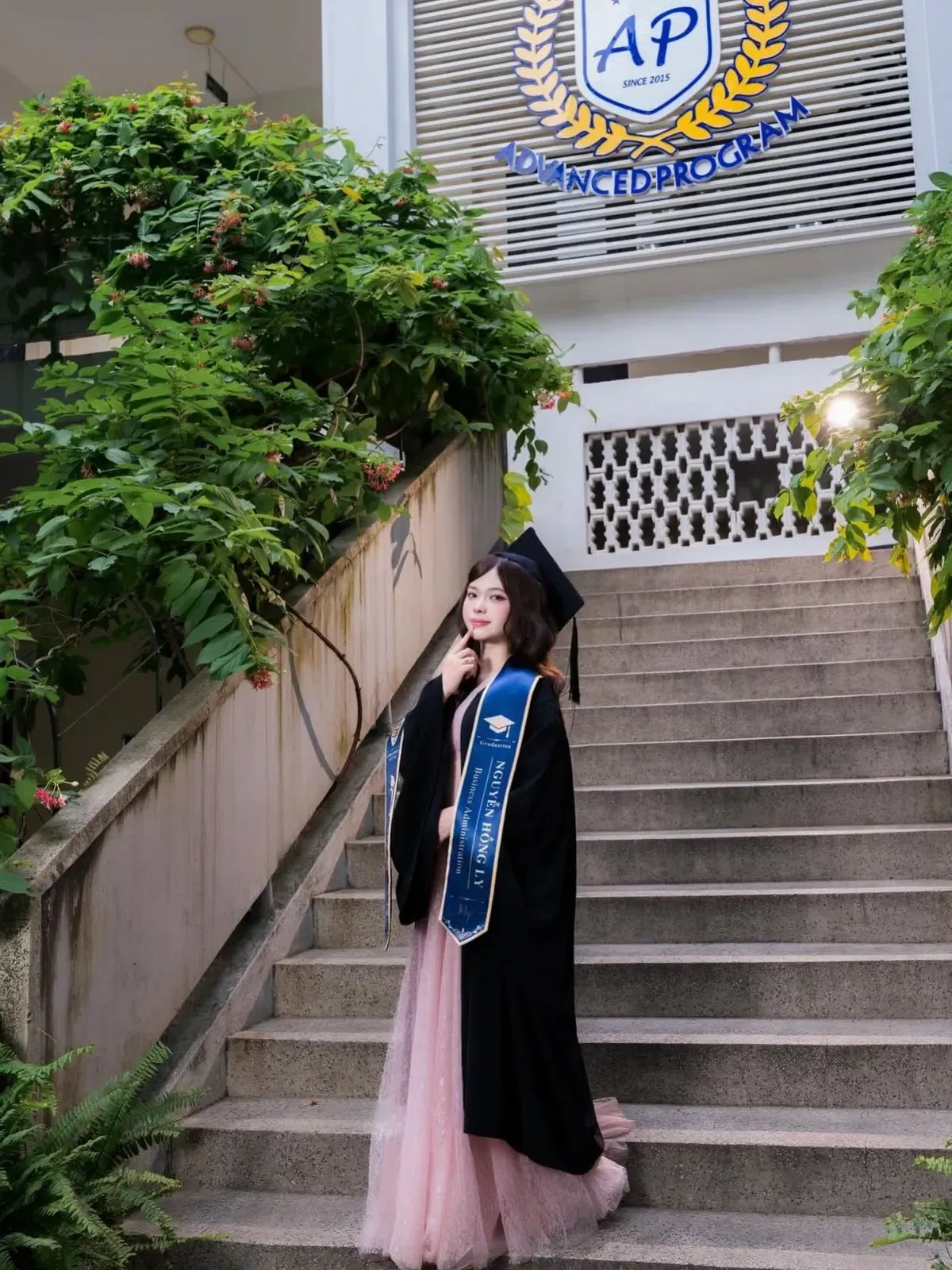 V397 ACELIA Đầm ren lưới màu kem by Sò Vintage 3