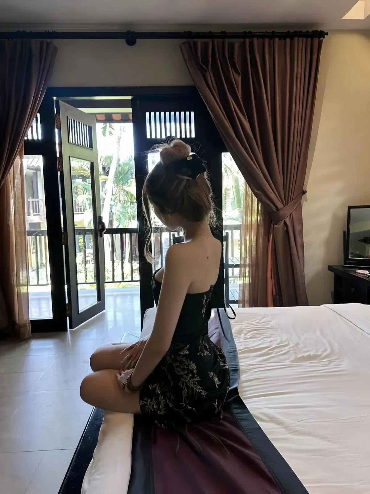 Ntree V554 Váy cup ngực đen hoa lá 3