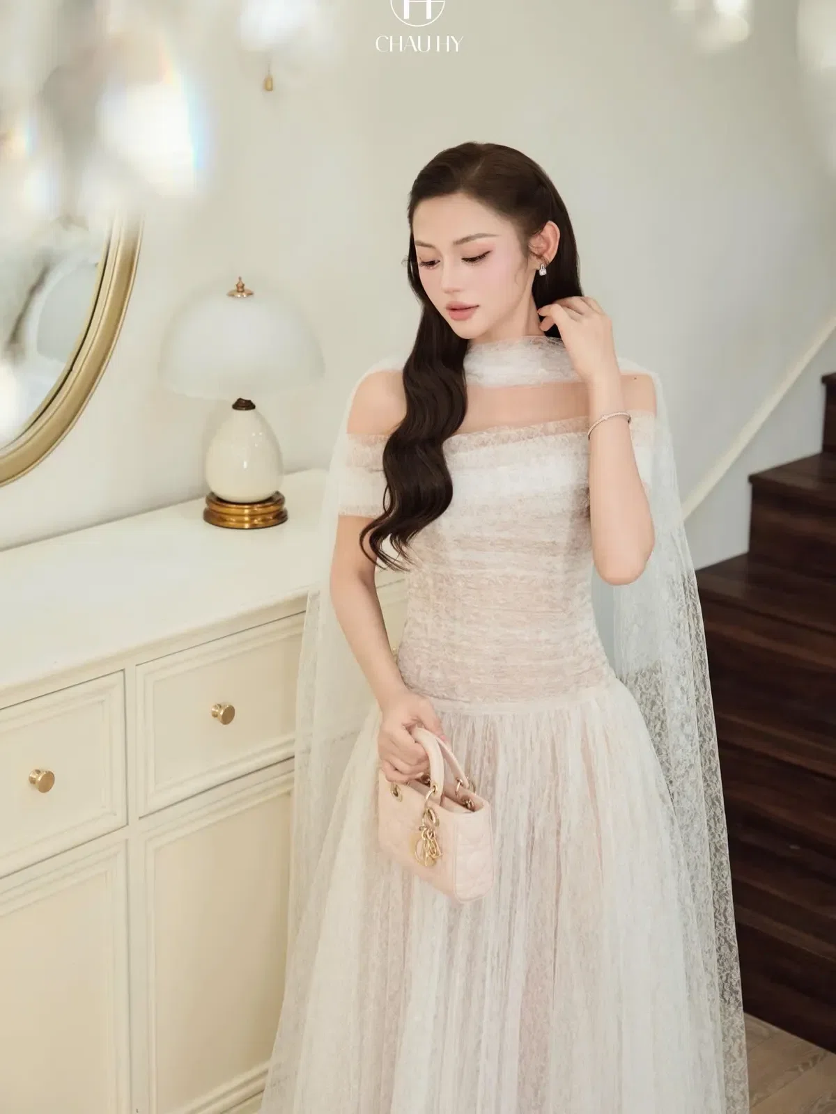 🎀Mã Sp: V077
🎀Size: S
💰Giá thuê: 160k/ngày, ngày tiếp theo +30k
💰Cọc: 500k
4