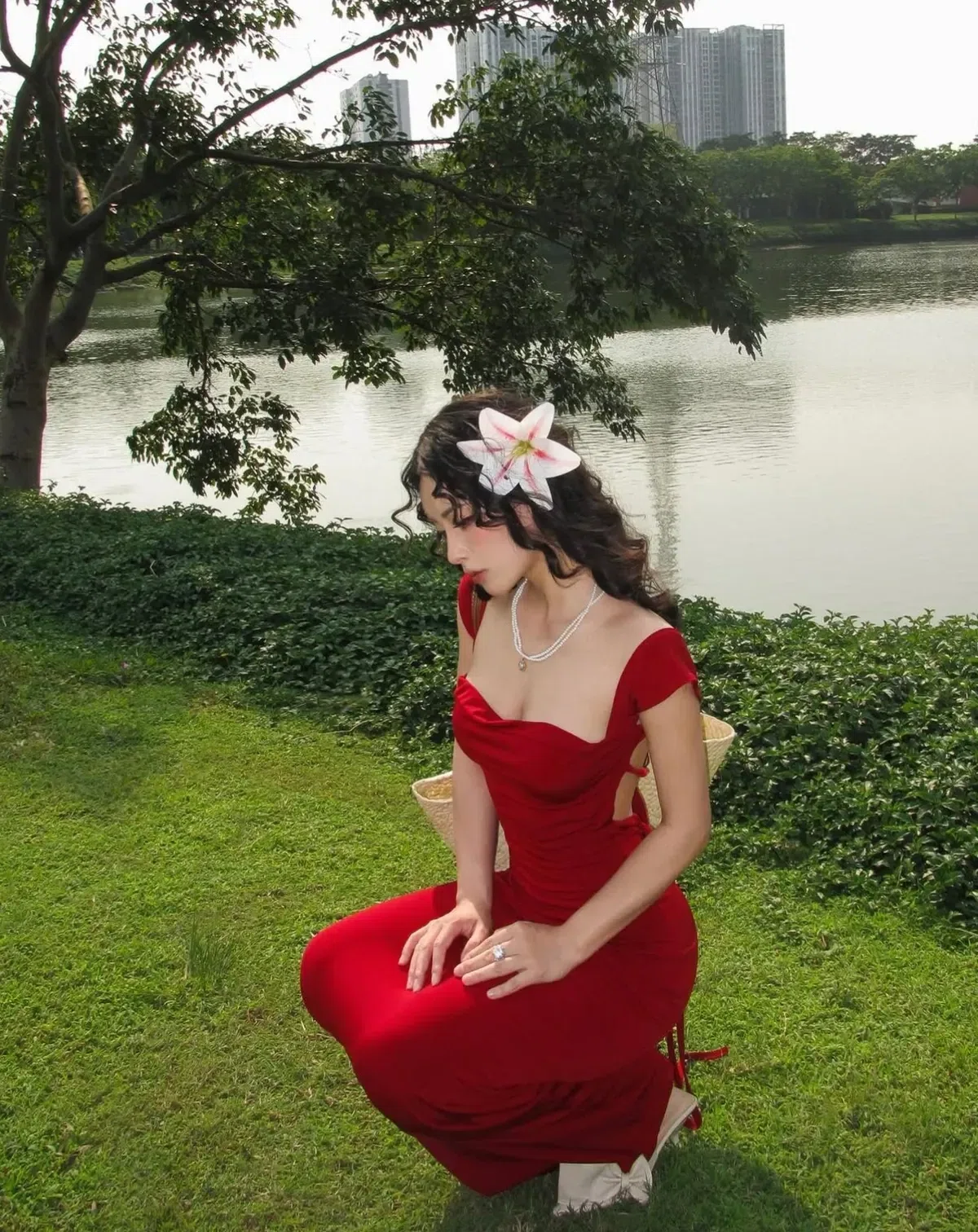 Đầm body đỏ hở lưng - Selena dress DD0015 9