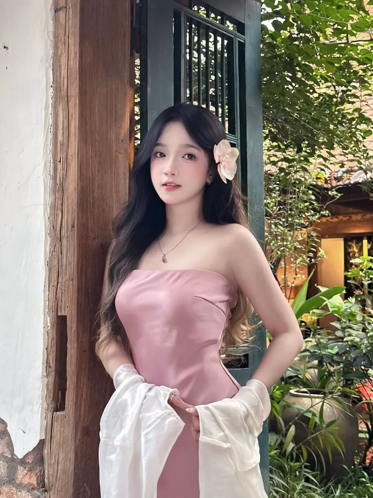 V527 Váy lụa cup KEM size S 3