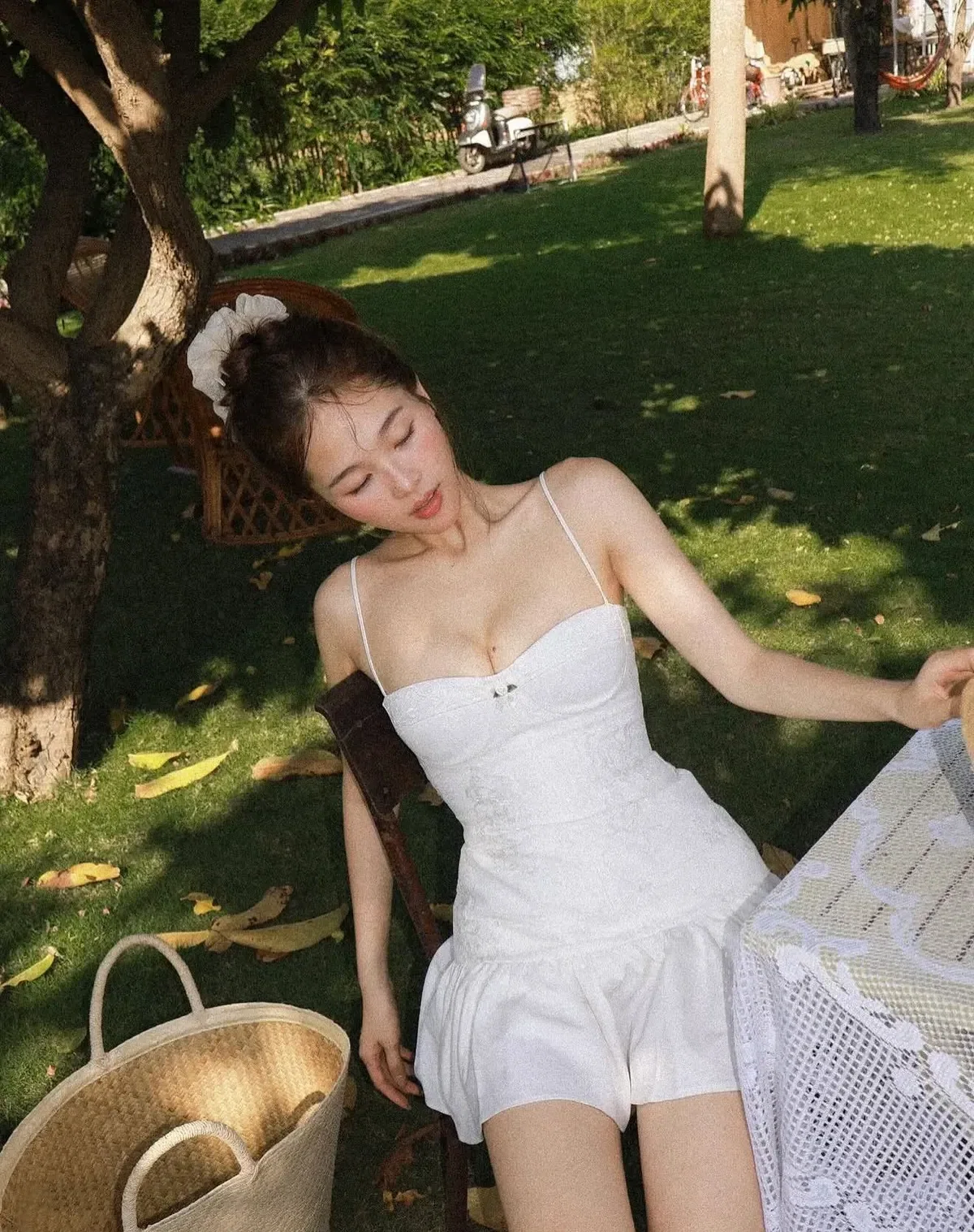 Cam kết váy chính hãng 1