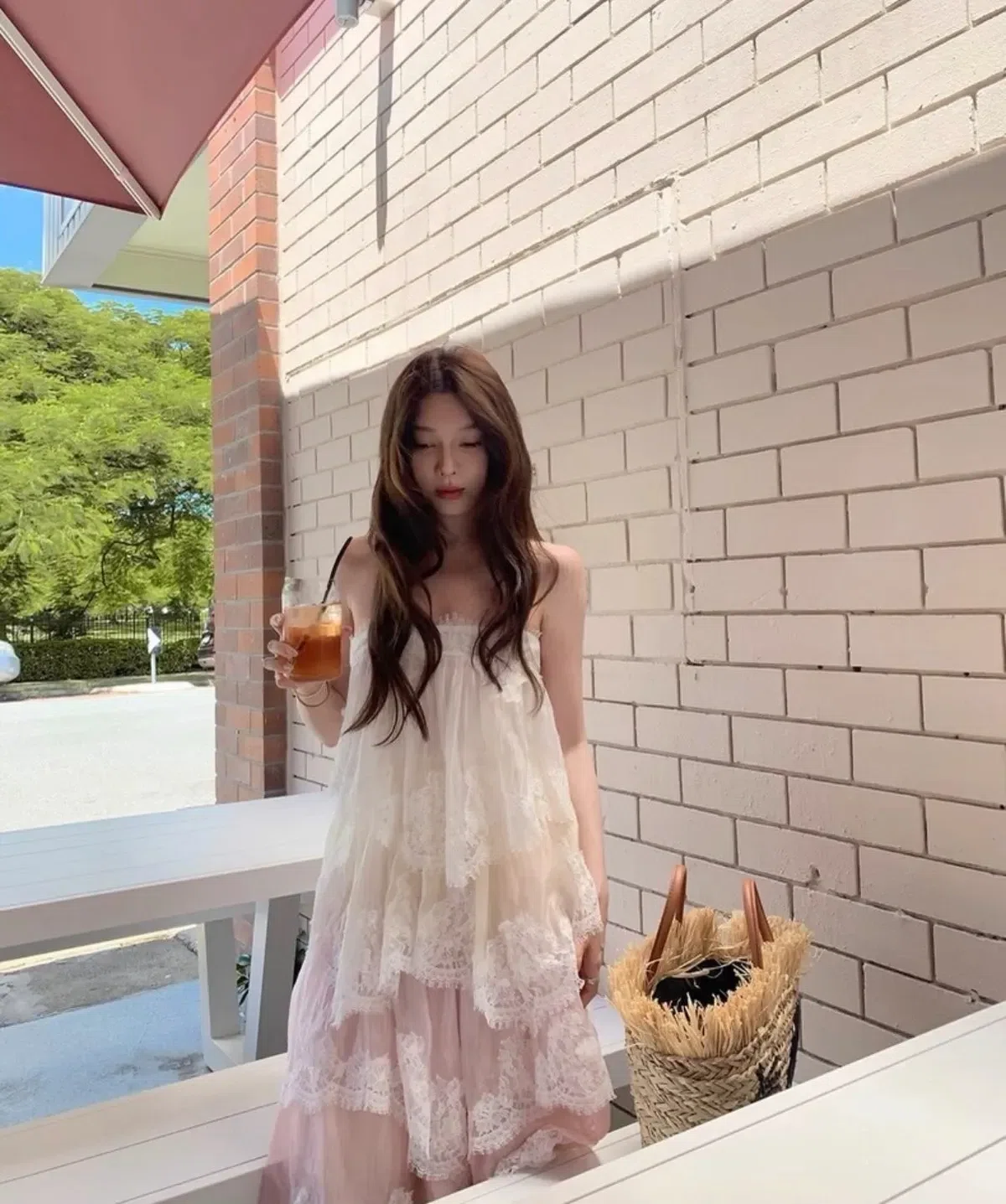 Chiếc đầm ren hot hit nhà Garden of Angels 8