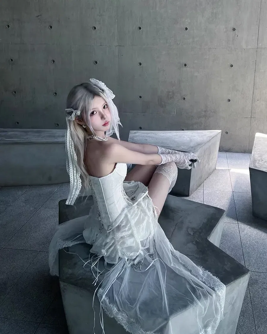 Set White Alice Set 005 5