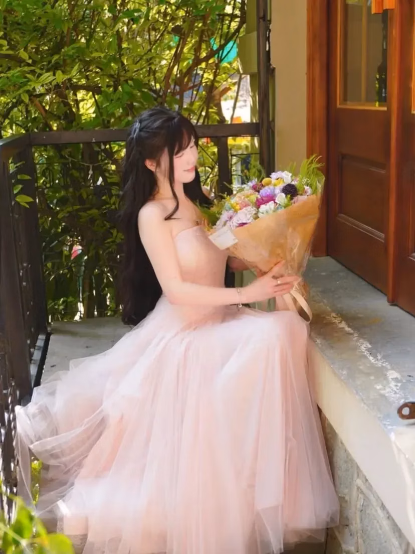 TielA. Official Dress 3