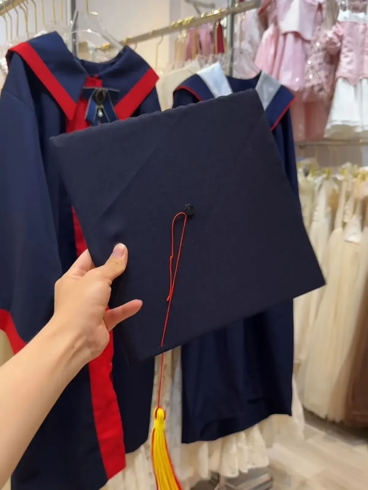 TC Dress - Áo cử nhân 6