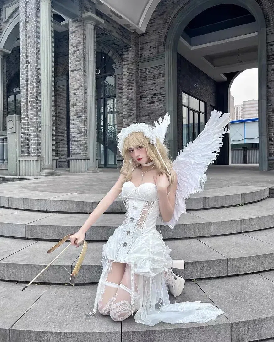 Set White Alice Set 005 14