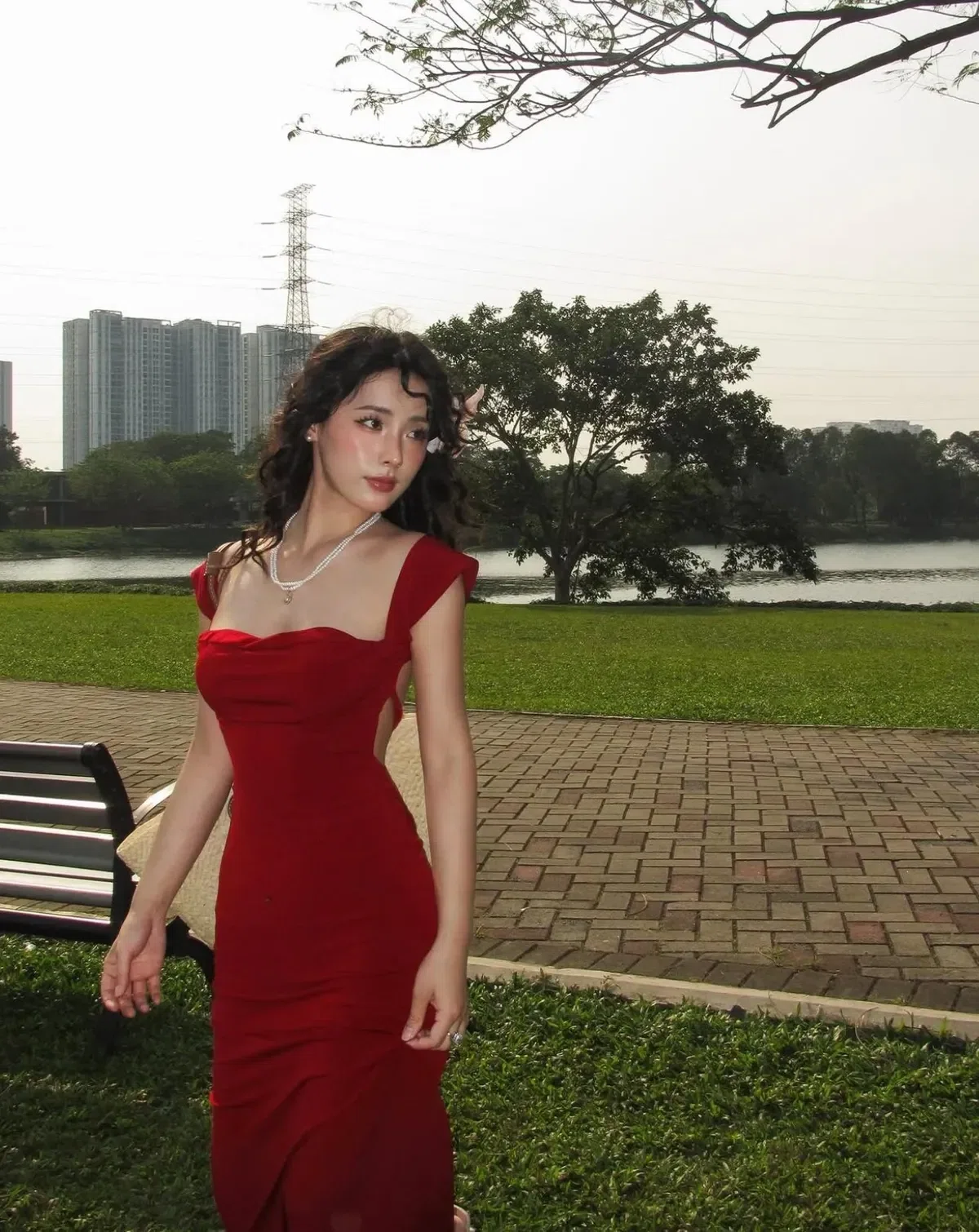 Đầm body đỏ hở lưng - Selena dress DD0015 2