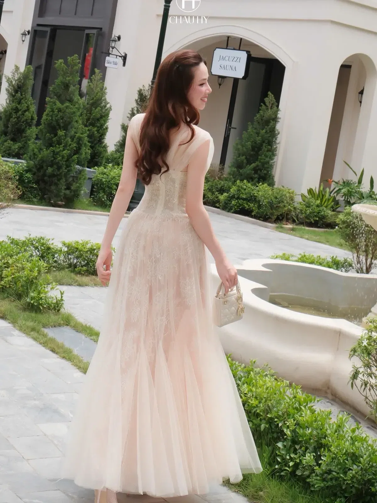 Váy dự tiệc trắng 3