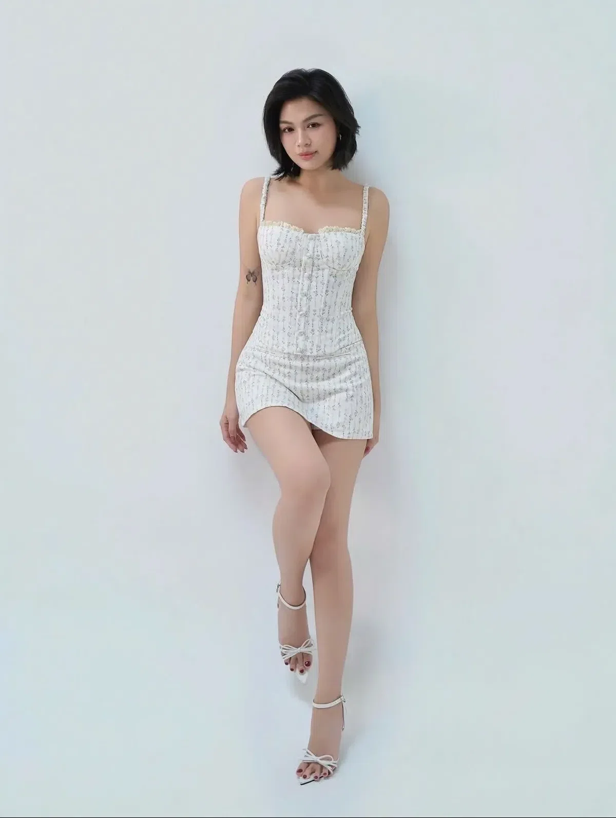 Cam kết váy chính hãng 1