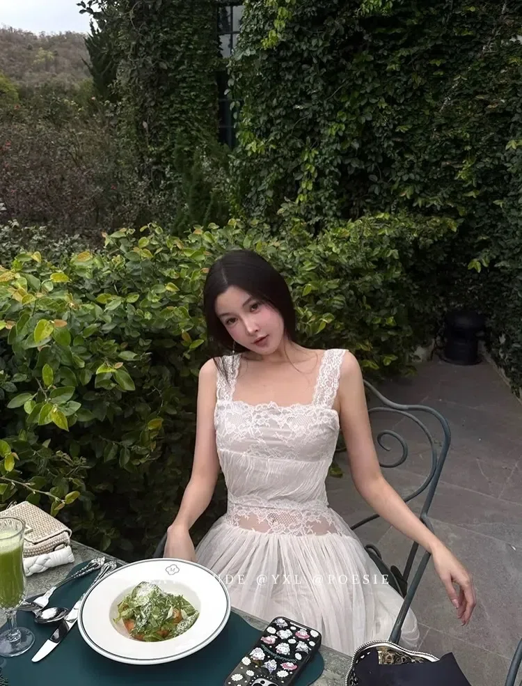 Đầm maxi trắng phối ren hở lưng DT0057 7