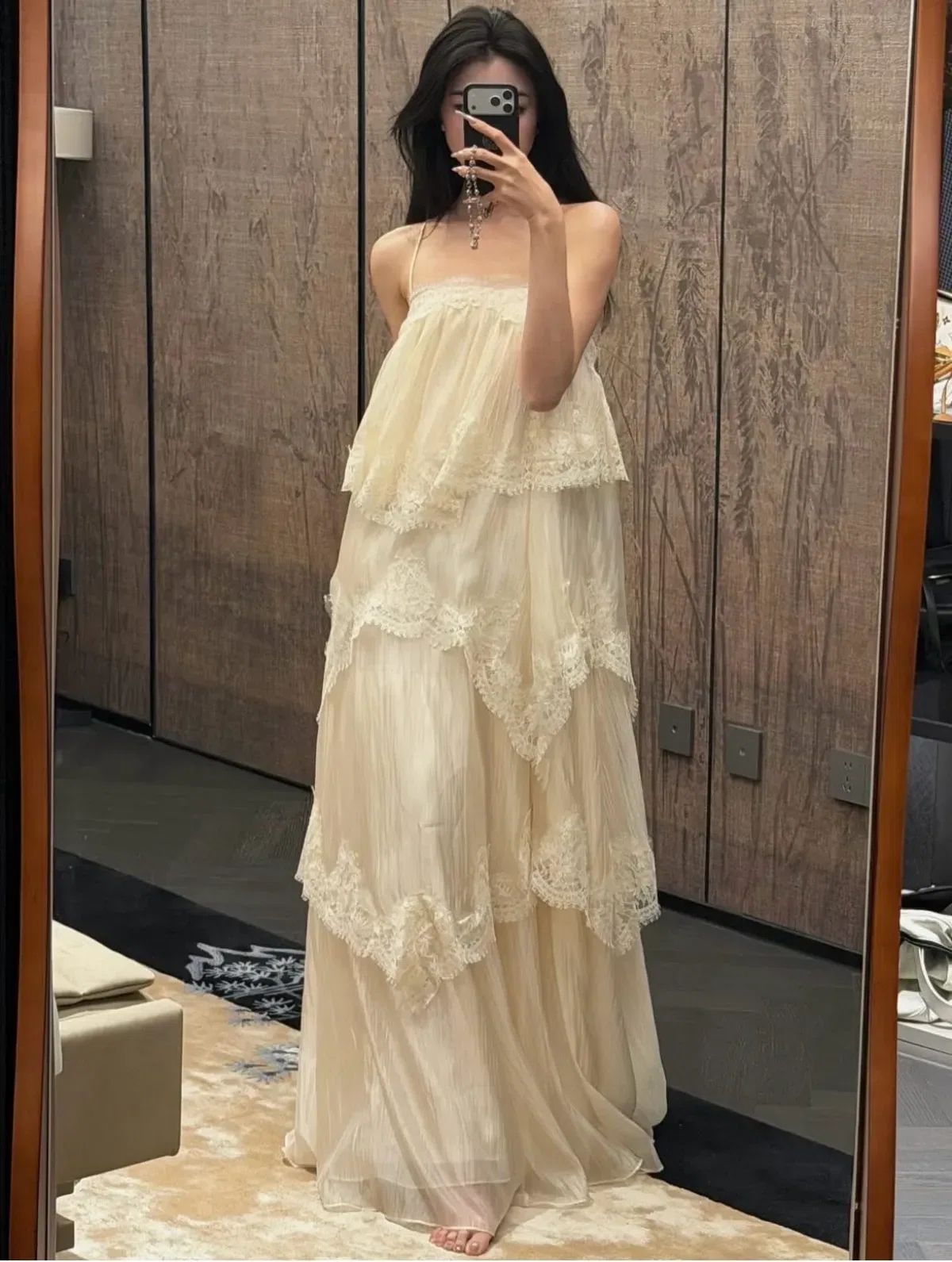 Đầm maxi tua rua trắng 2