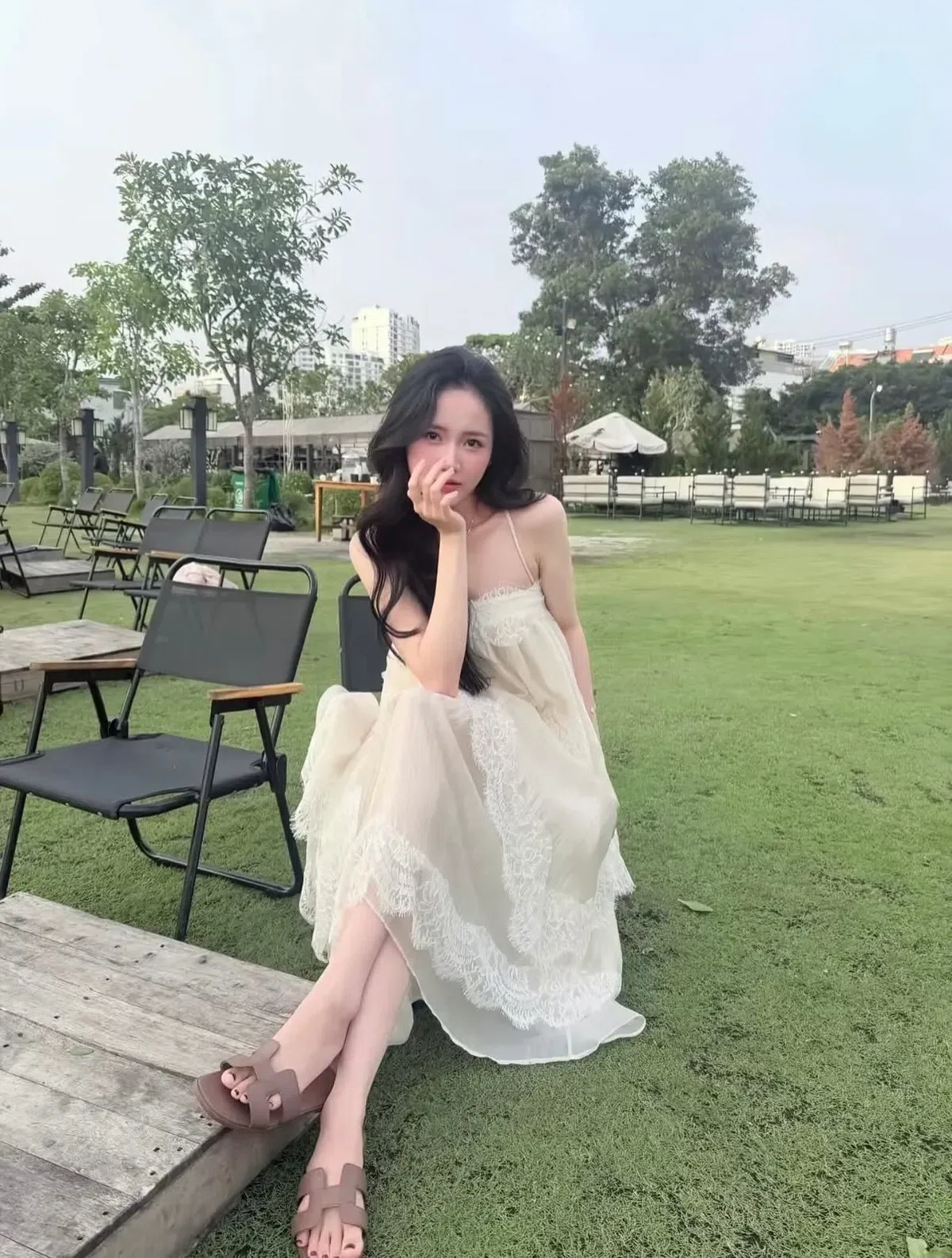Đầm maxi tua rua trắng 6