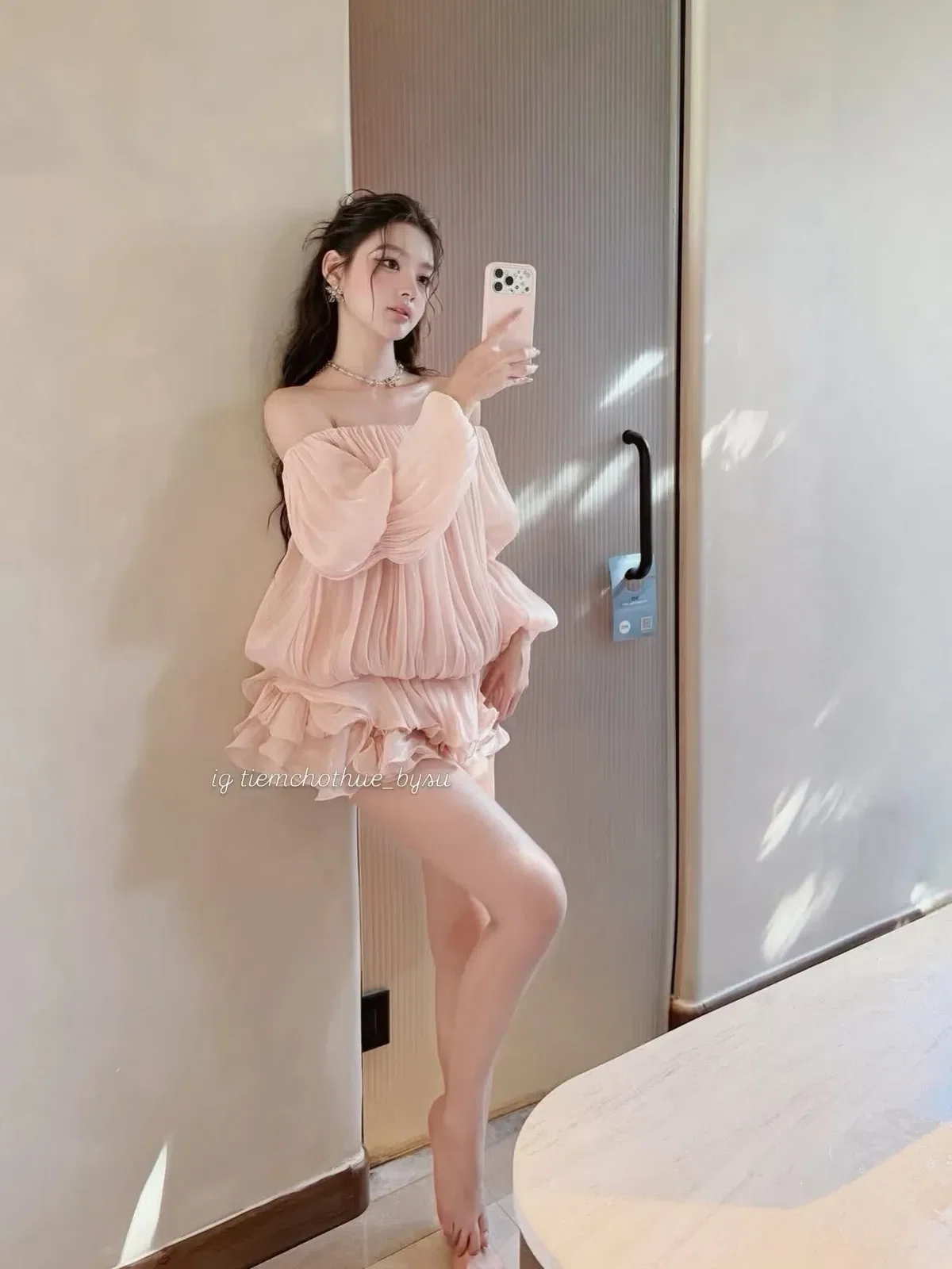 Chouchou Freesize V541 Đầm trễ vai hồng 5