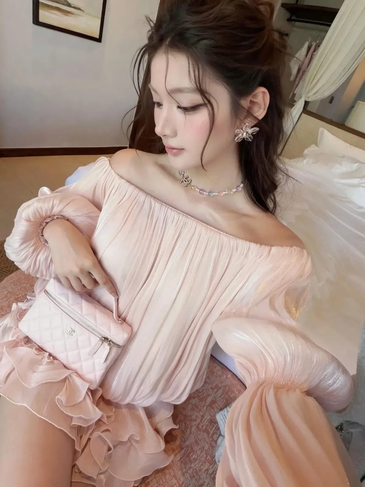 Chouchou Freesize V541 Đầm trễ vai hồng 4