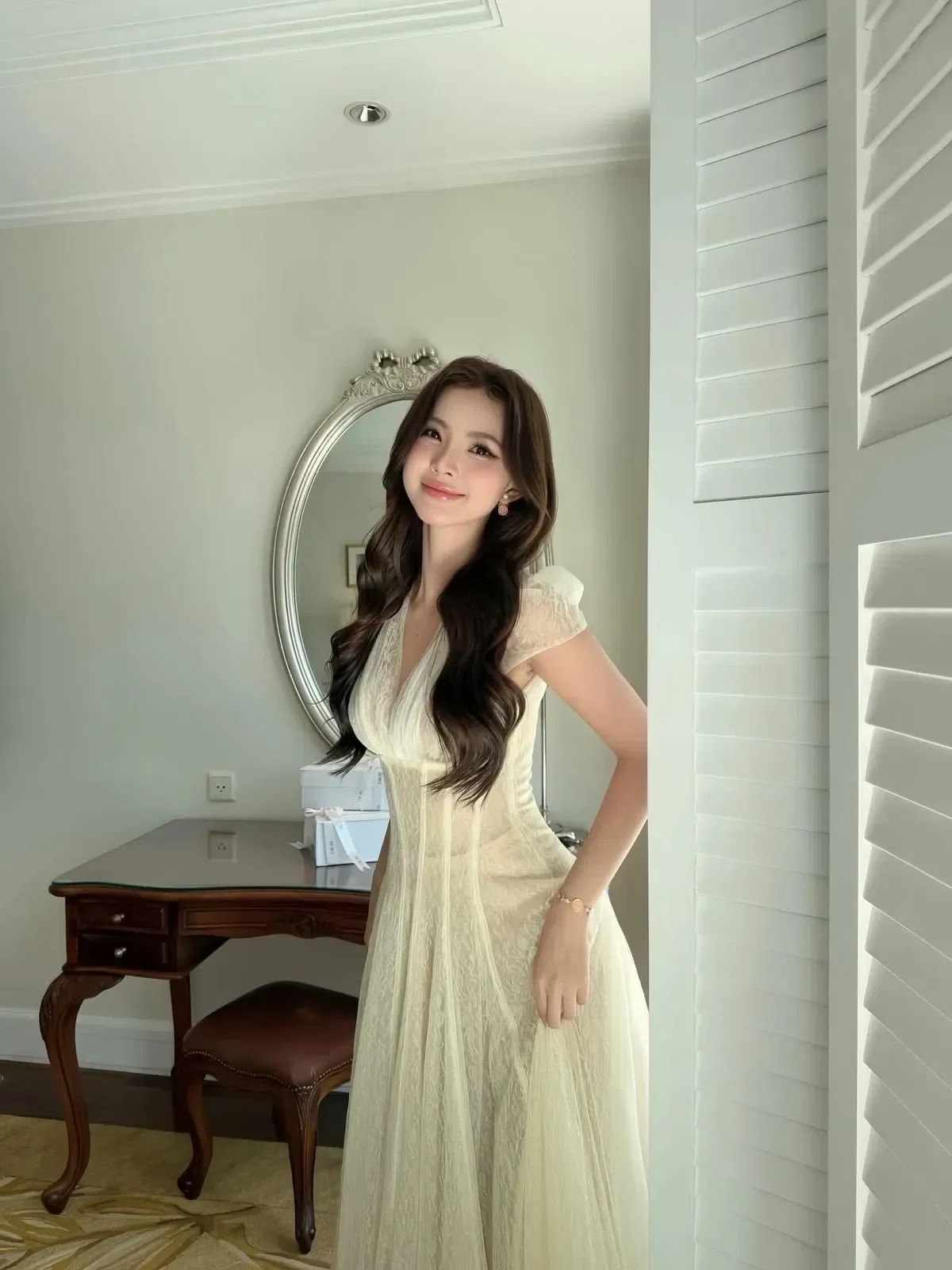 Acelia Dress - size L (màu kem) 2