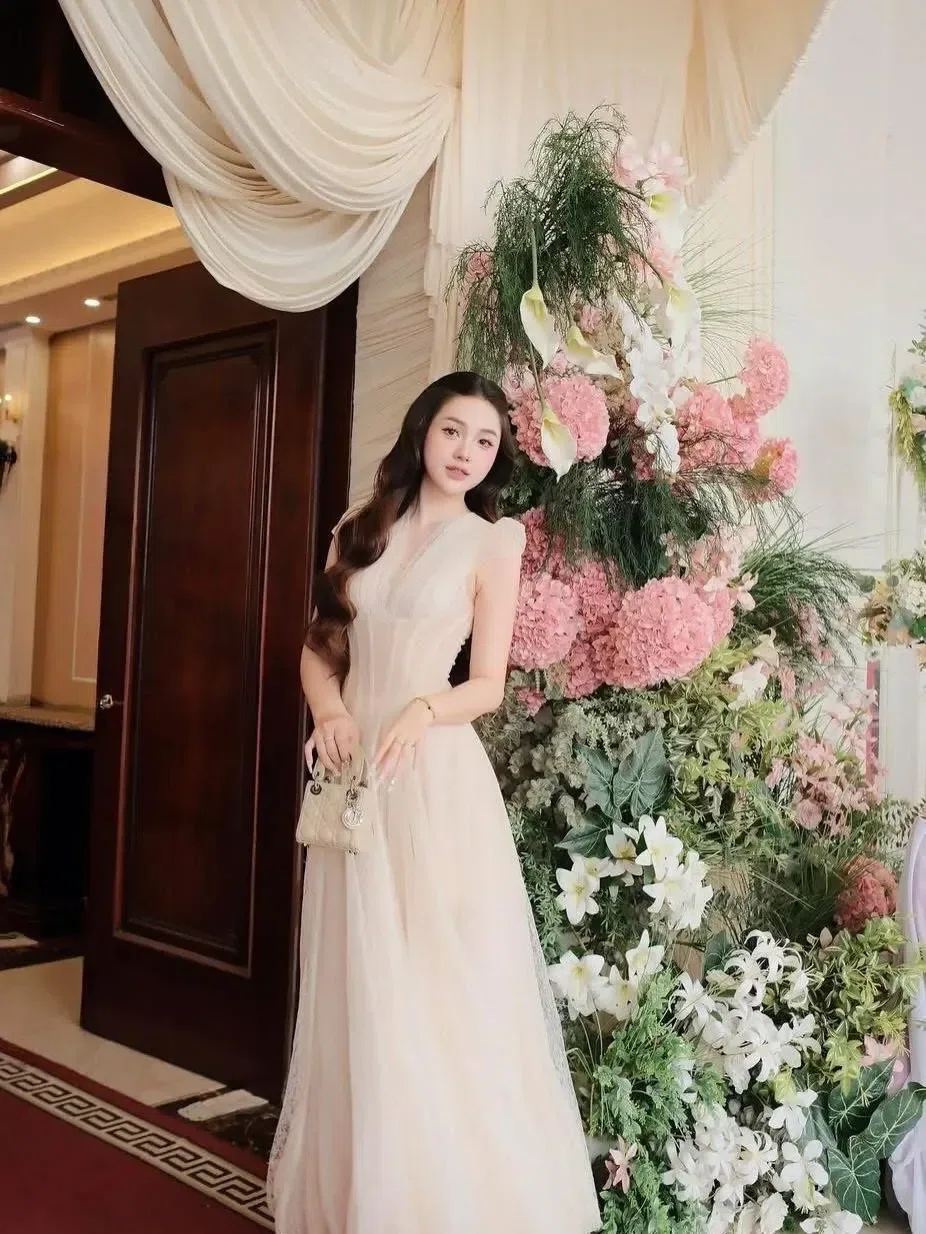 Acelia Dress - size L (màu kem) 6