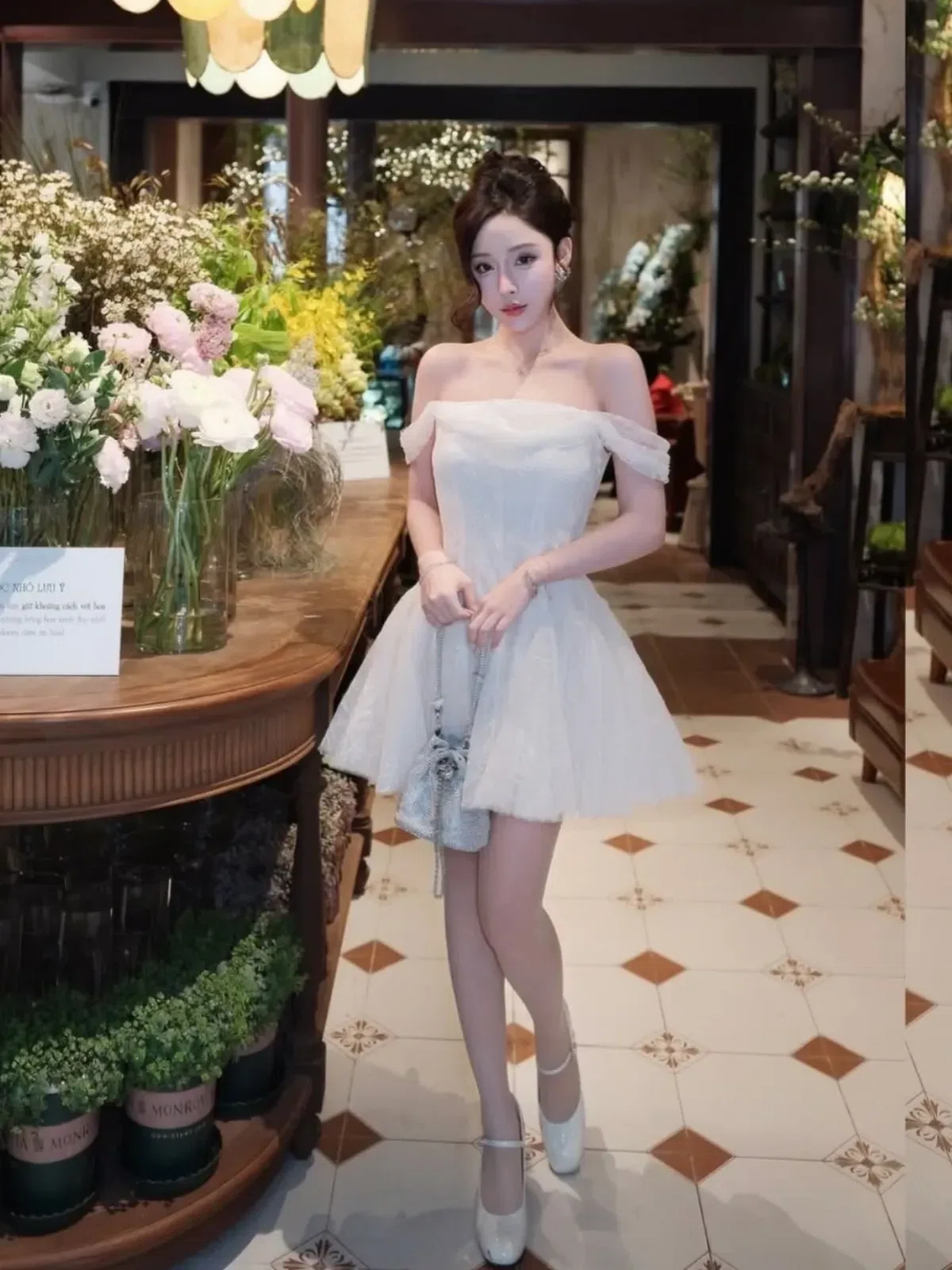 V576 Serena Dress đầm trễ vai ren Those 7