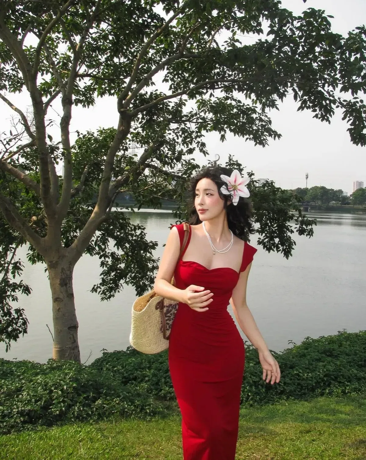 Đầm body đỏ hở lưng - Selena dress DD0015 11