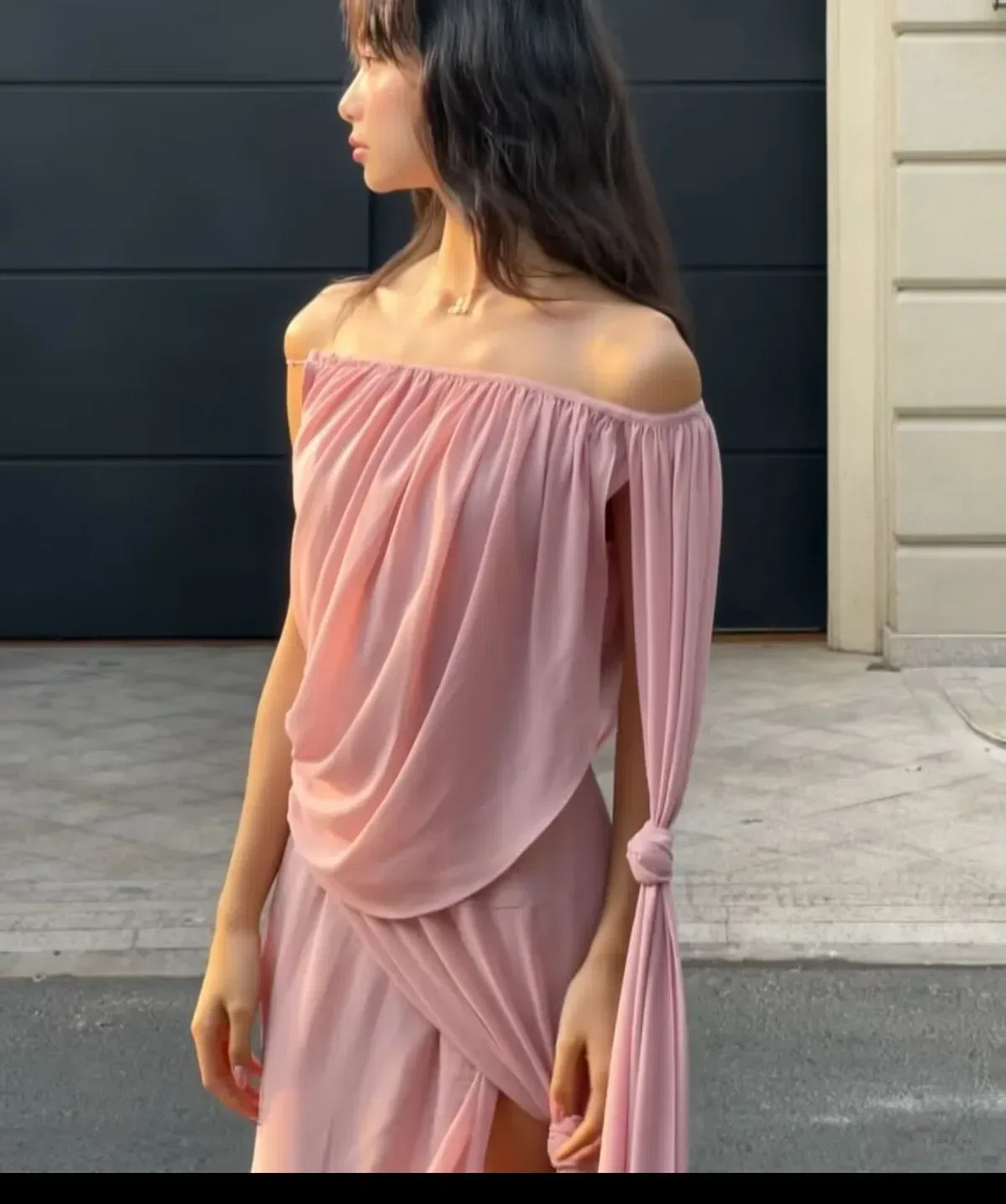 Váy trễ vai màu hồng 9