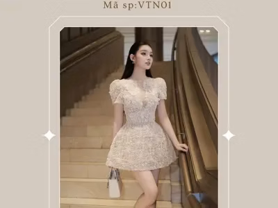 🦢 Brand: 

Chi phí thuê: 200.000/ 24h
Giá niêm yết:
Size: S M

Đặt lịch giữ mẫu