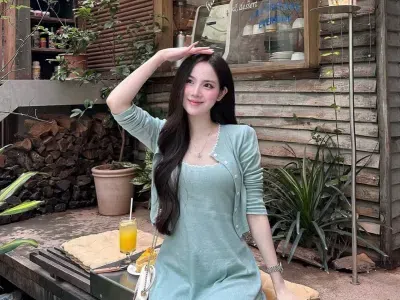 SIZE S~V664 Set Xanh kèm choàng ENEN