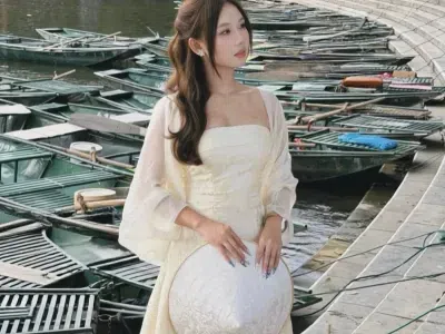 FINI8 M (vàng), S (hồng)