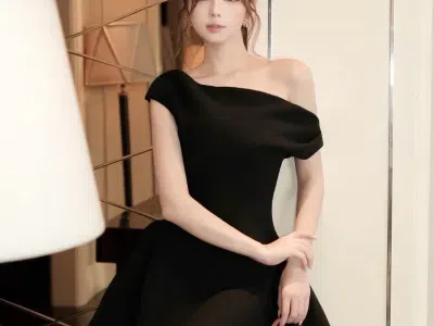 M (đen), S-M (đỏ đô)