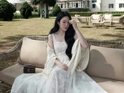 Váy ren dáng dài thắt nơ eo