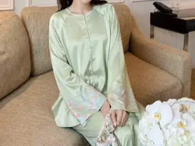 4 Màu ( Xanh dương - Xanh lá - Hồng - Trắng) pháp phục tay phối kim sa🌷
_______