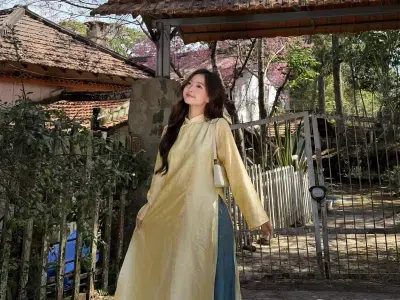 WEPRETTY ÁO DÀI TẰM size M màu vàng bơ - xanh coban