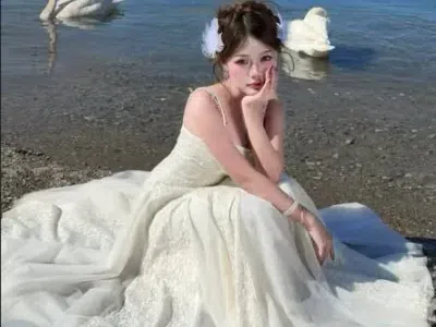 Tiela Amara Dress
