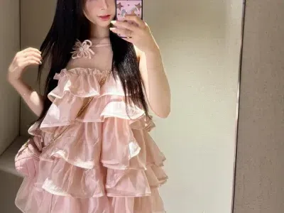 Tiệm sẵn ạ🫶
__________________________
𝐌𝐚̂̃𝐮 𝐭𝐡𝐮𝐞̂: 𝟑𝟓𝐊/𝟏 𝐧𝐠𝐚̀𝐲 