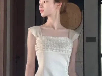 Đầm lụa ngắn kim sa ngực