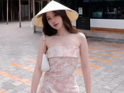 Đồ hè năm nay xinh lắm ạ💐🌷
__________________________
𝐌𝐚̂̃𝐮 𝐭𝐡𝐮𝐞̂: 𝟑𝟓